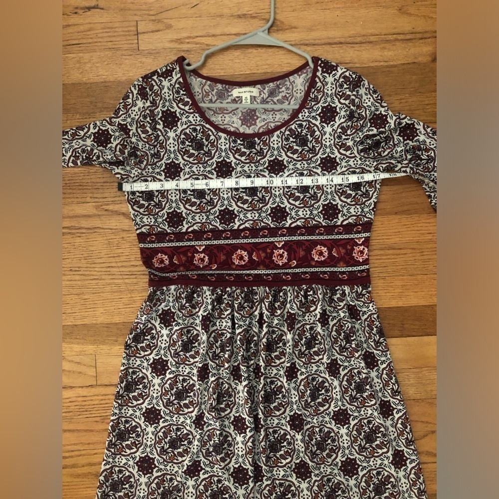 Max Studio Three Quarter Sleeve Printed Midi Dress Burgundy and White size XS - Picture 7 of 10